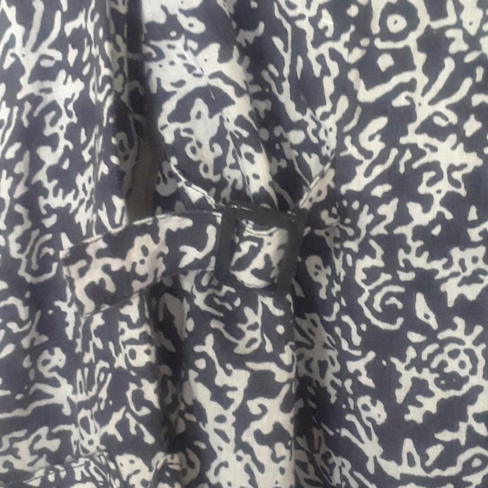 Linen Jacket - Picture 2 of 3